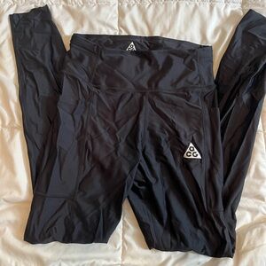 black nike leggings